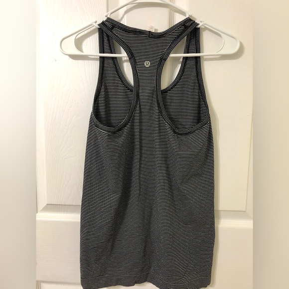 Lululemon swiftly tech black and white stripe tank - Picture 6 of 7